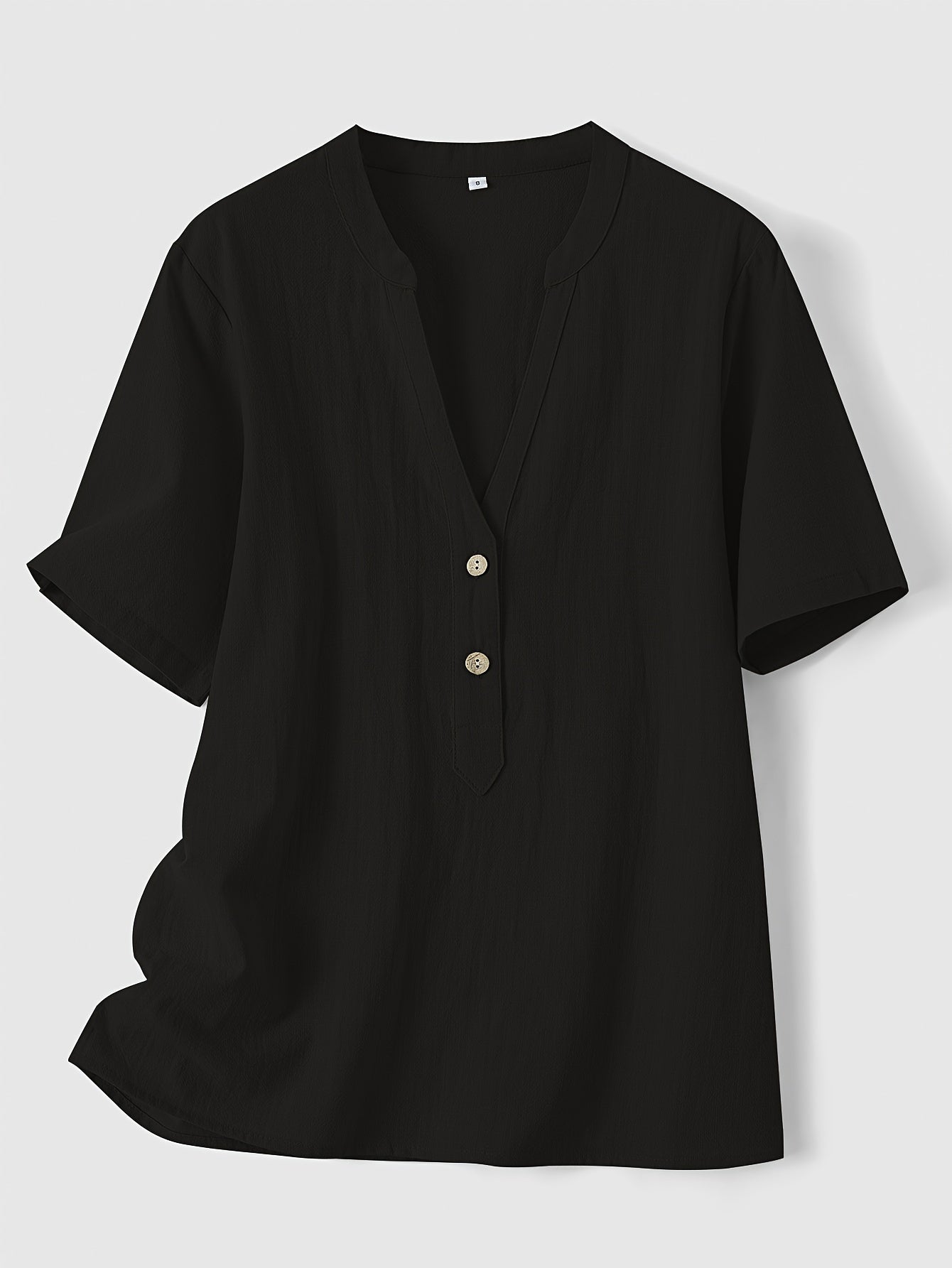 Sofia | feminines Oberteil mit V-Ausschnitt und dekorativer Knopfleiste