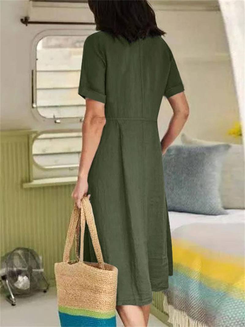 Nelian | Feminines Kleid mit Herzausschnitt und Knöpfen