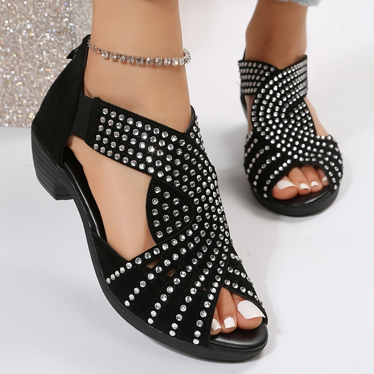Samarah | Stilvolle Kreuzsohlen-Sandalen mit Strassdetails