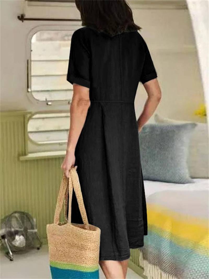 Nelian | Feminines Kleid mit Herzausschnitt und Knöpfen