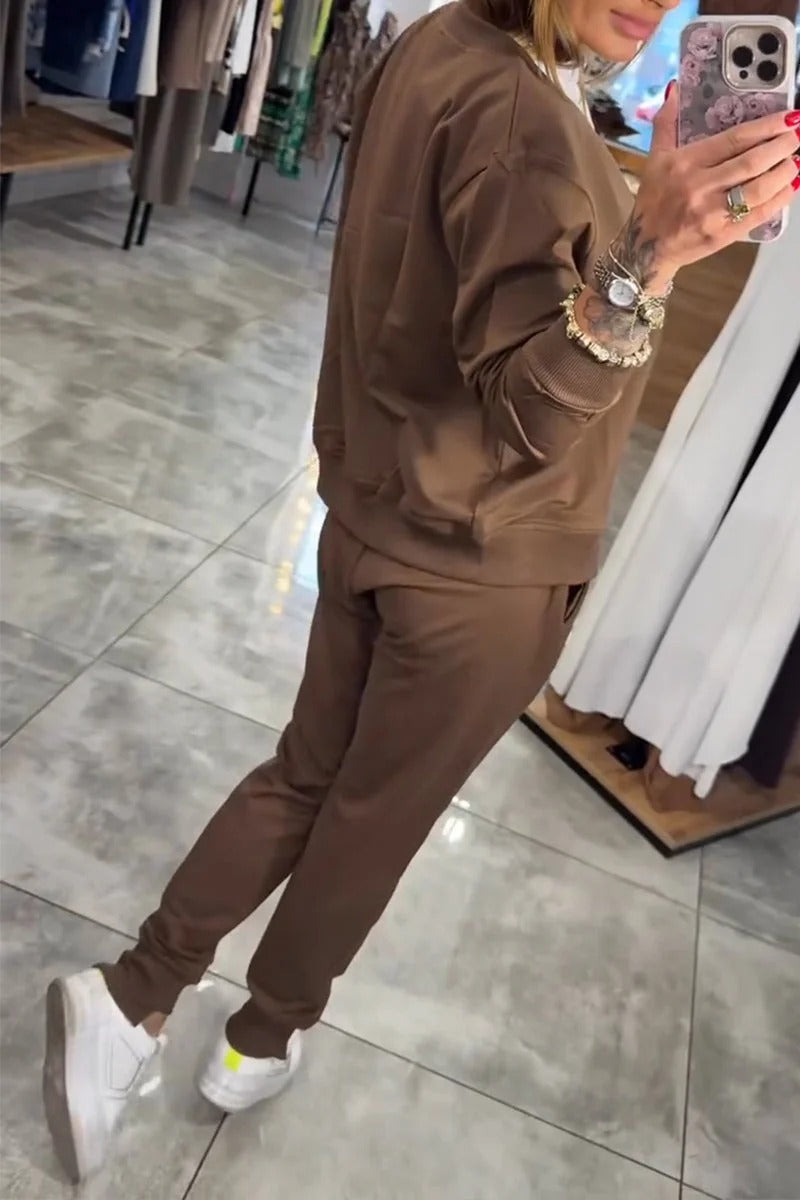 Abigail | Komfortables Outfit im lässigen Zweiteiler-Stil