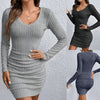 Pithy | Geripptes Strickkleid mit V-Ausschnitt