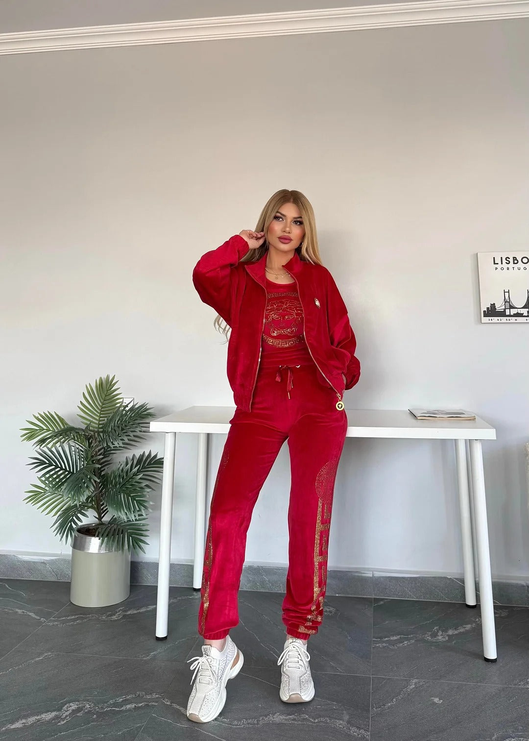 Ellie | Bequemes 3-teiliges Damen-Sportanzugset – stylisch & funktional