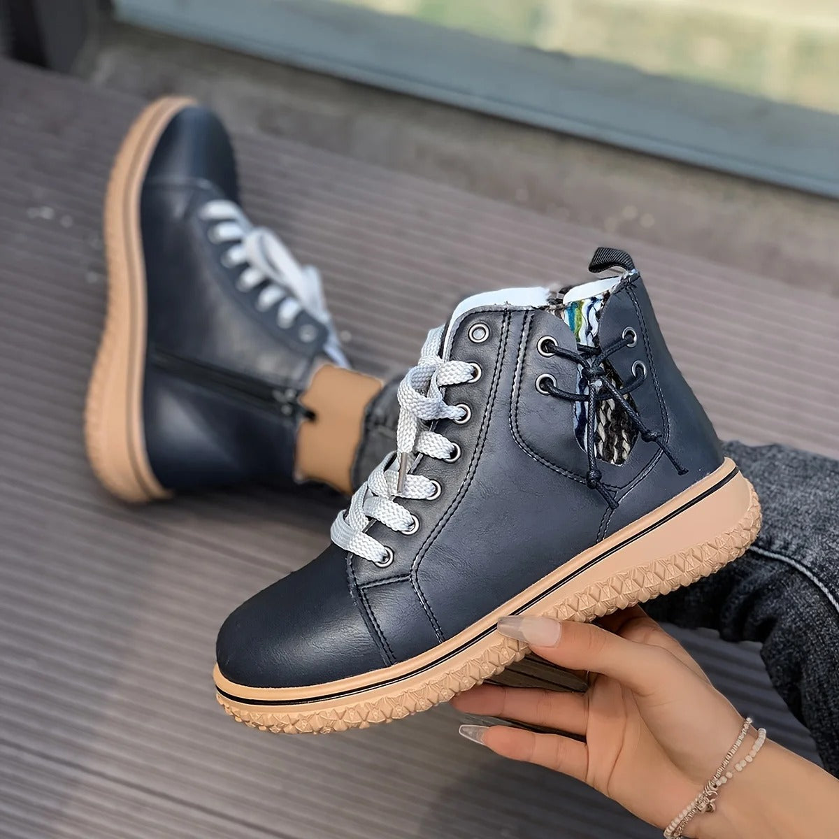 Ella | Elegante Damen-Schnürstiefel