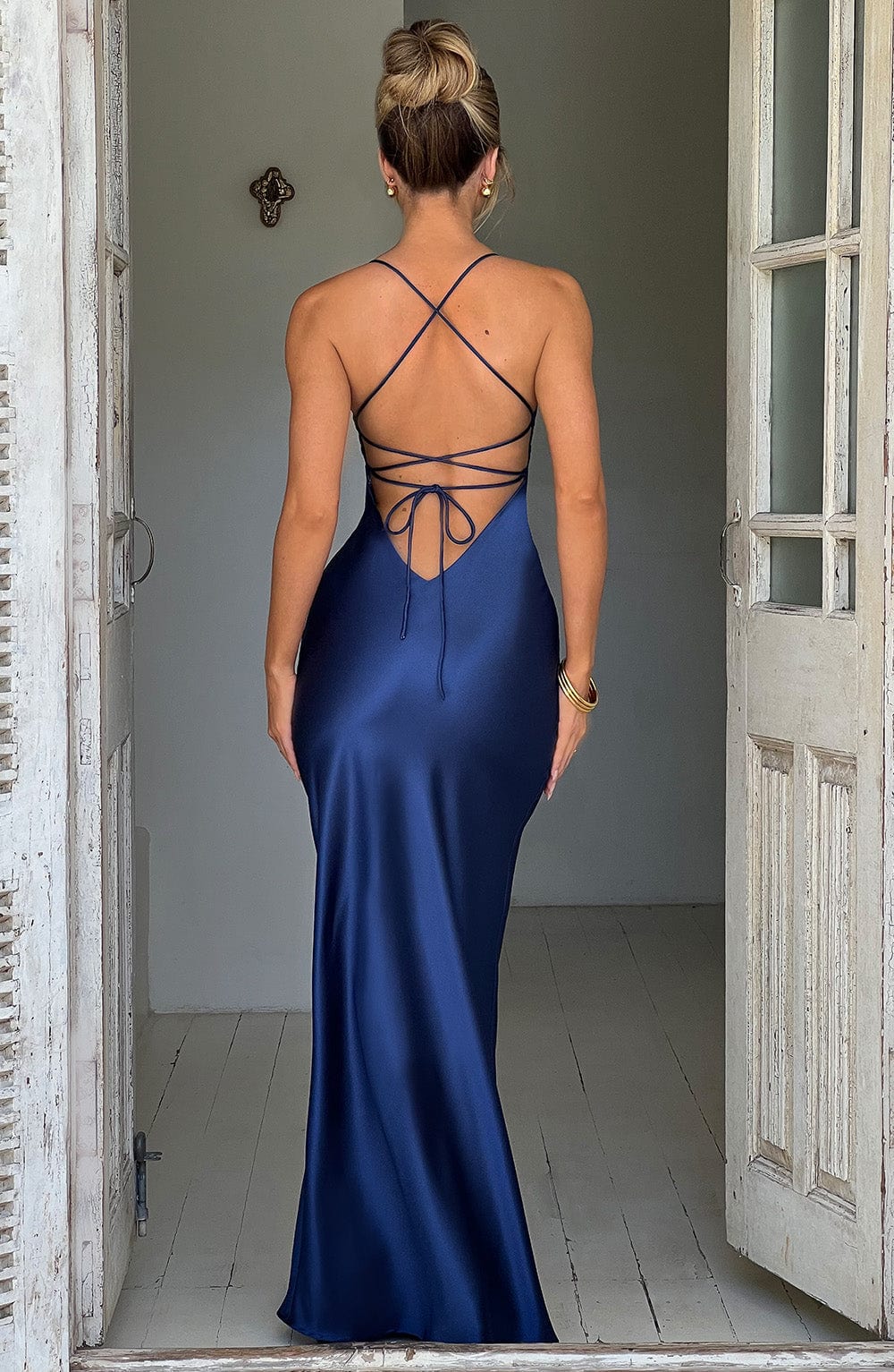 Isobel | Elegantes Satinkleid
