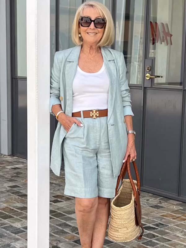 Carolin | Luftiges Set aus geblümter Jacke & Shorts