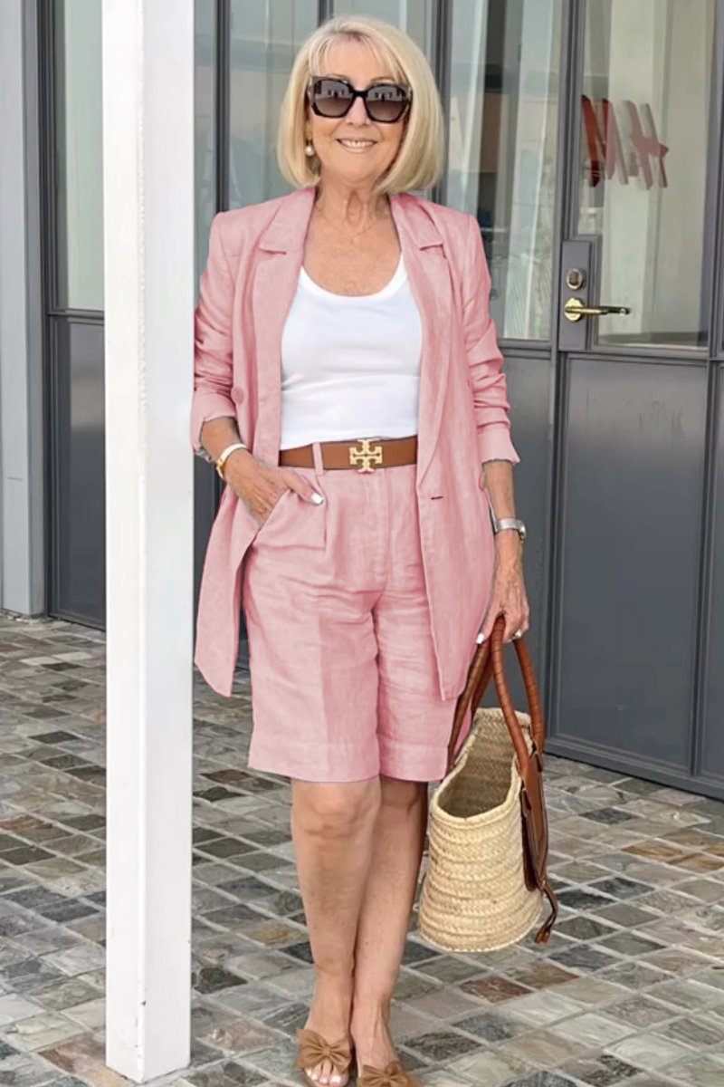 Carolin | Luftiges Set aus geblümter Jacke & Shorts
