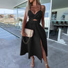 Hathor | Stilvolles Kleid mit Spaghettiträgern und hohem Schlitz