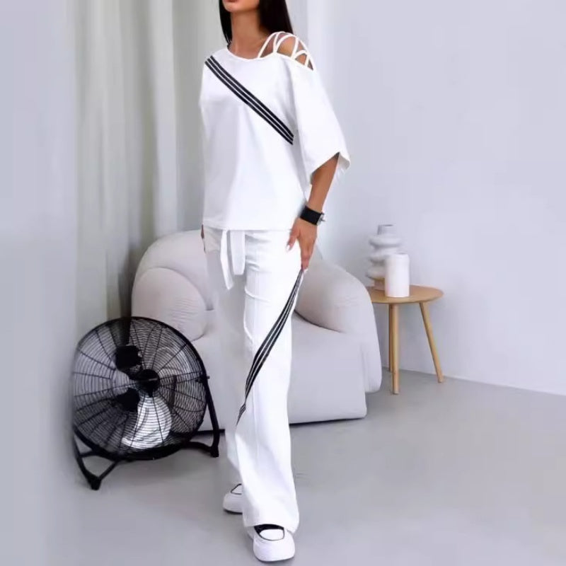 Thea | Bequemes zweiteiliges Set mit kurzärmeligem Oberteil und gestreifter Hose