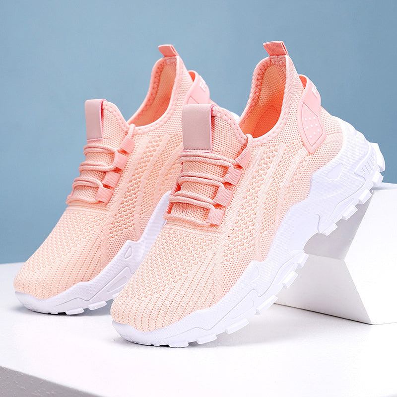 Xarien | Sneakers aus Mesh mit geformten weißen Sohlen