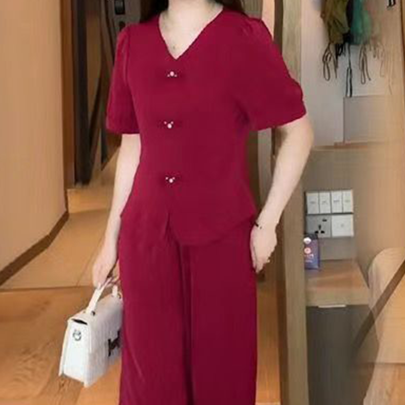 Sally | Zweiteiliges Set mit V-Ausschnitt