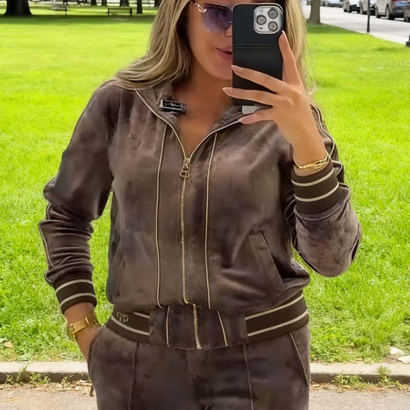 Lhurena | Komfortabler Zweiteiler aus Samt