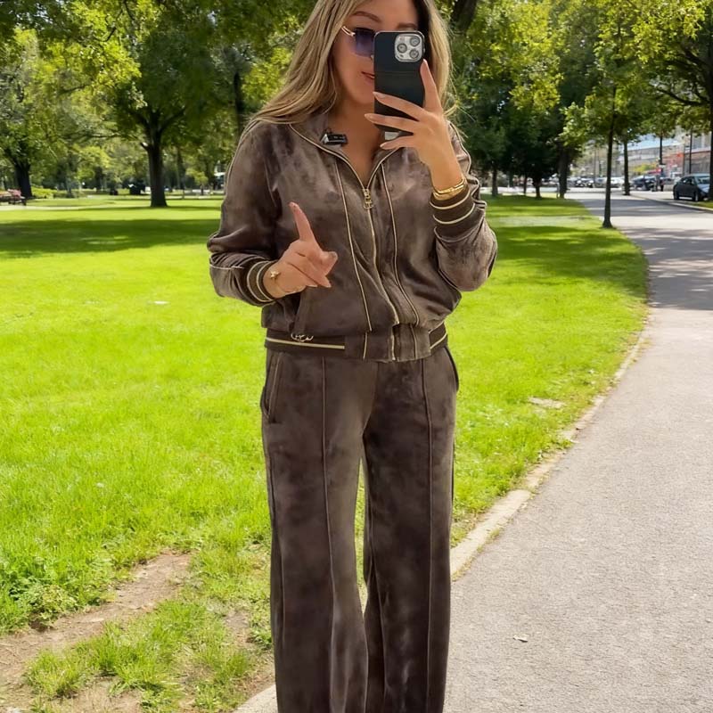 Lhurena | Komfortabler Zweiteiler aus Samt