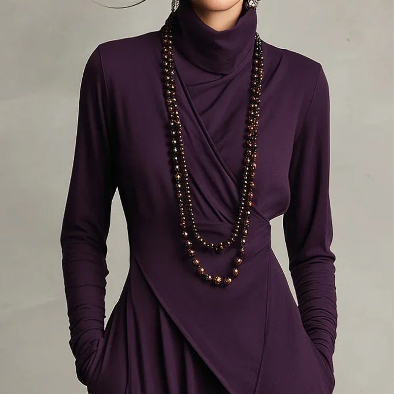 Pevie | Langes asymmetrisches Kleid für Damen mit hohem Kragen